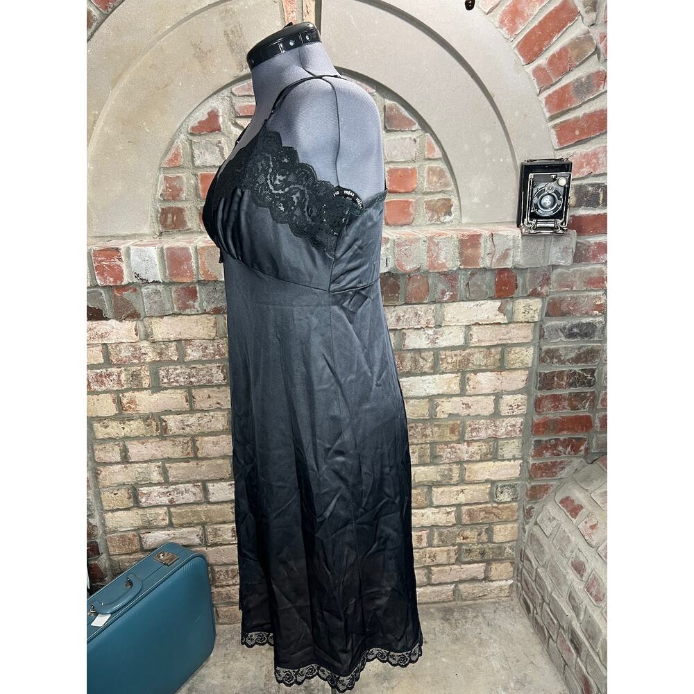 negligee slip Vintage black nightgown - Picture 7 of 8